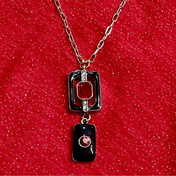 Heidi Daus Black, Gold, and Red Art Deco Pendant. - Picture 6 of 9
